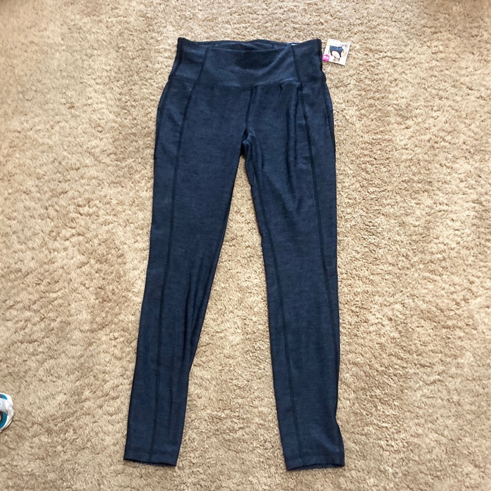 NWT  Avia workout pants